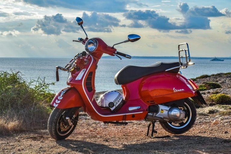 vespa scooter 125